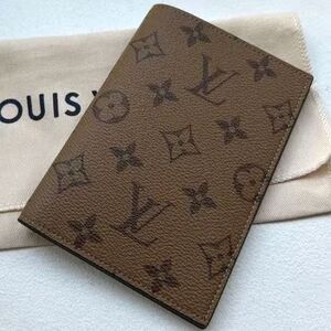 Louis Vuitton Monogram Passport Case